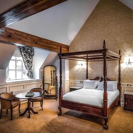 Hotell Manor