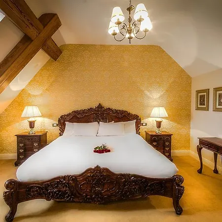 Manor Hotell 4*