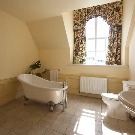 Manor Hotell
