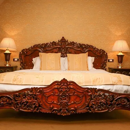 Manor 4*