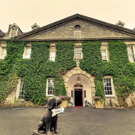 Hotel Manor